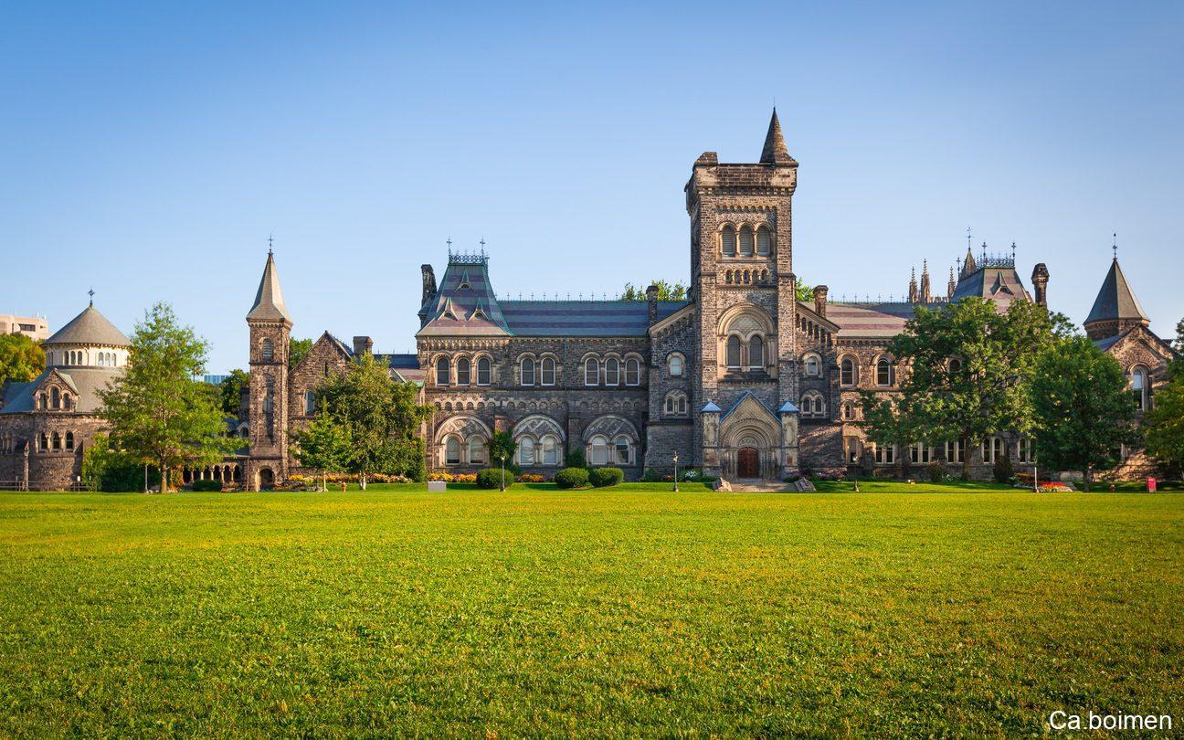 Service-Learning: Empowering University Students for Civic Engagement University of Toronto